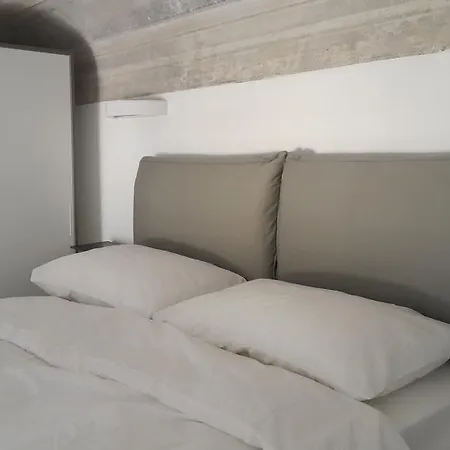 Lejlighed Two-bedroom Close To Mercato Centrale *